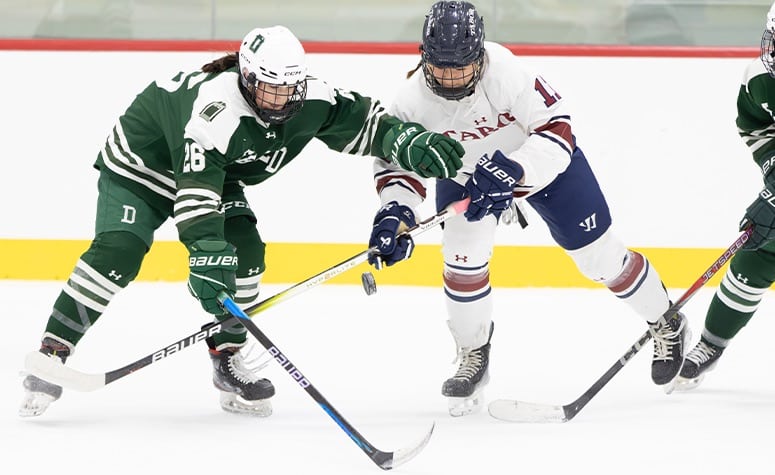 Deerfield's Chloe Cleaves (left) and Tabor's Lilly Shaughnessy (right) in last season's Large School title game. (Yuqi Qian)