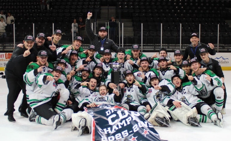 The South Shore Kings won their second Dineen Cup in three seasons. (South Shore Kings)